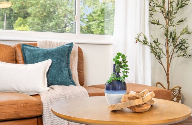 Vienna Vale - 3BR 2BA Ranch in Quiet Neighborhood