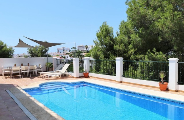 Villa '8 Pers In Burriana Nerja' with Sea View, Wi-Fi and Air Conditioning