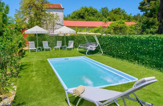 Villa Amarilda - Private Pool & Garden in Corfu