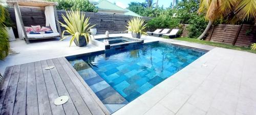 Villa Amour - Orient Bay beach