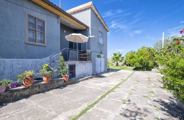 Villa 'Angelina' with Private Terrace, Wi-Fi and Air Conditioning