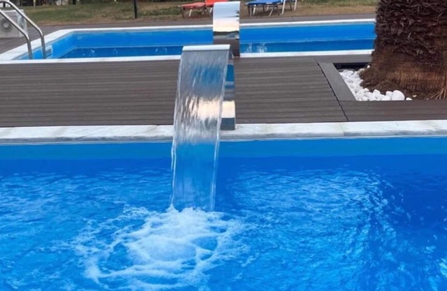 Villa Askamnia and Suites