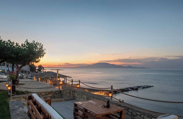 "Villa Aurora" A deluxe villa a breath away from the sea.