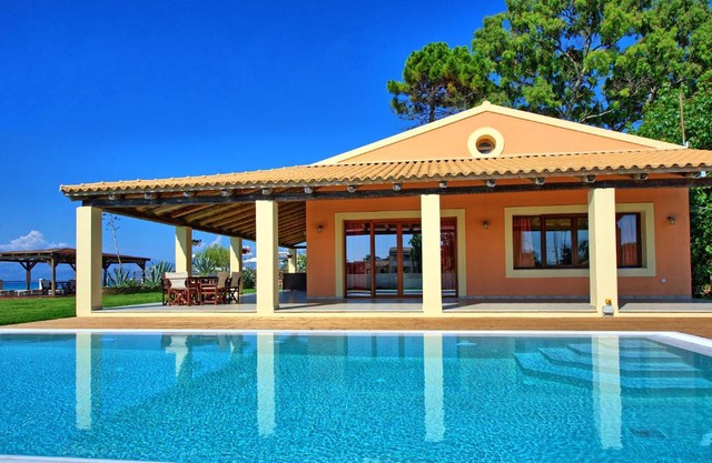 Villa Calypso by PosarelliVillas