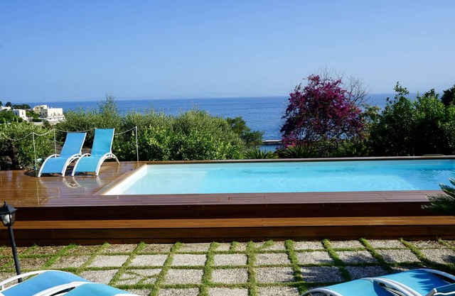 Villa Capri Panoramic Pool and Garden