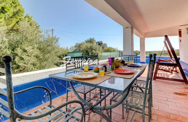 Villa Caramu - rustic 3 bedroom villa with private pool and great seaviews