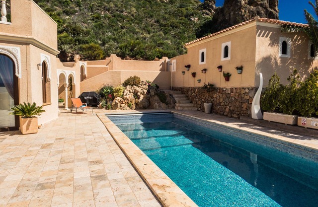 Villa 'Casa Del Mar' with Sea View, Wi-Fi and Air Conditioning