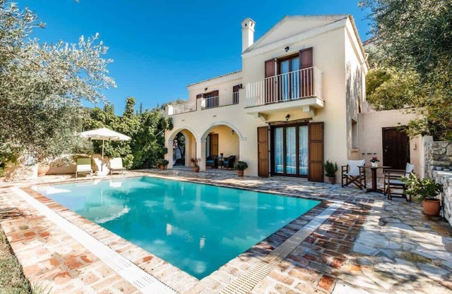 Villa Dafne – 2BR Private Pool Retreat with Sea View