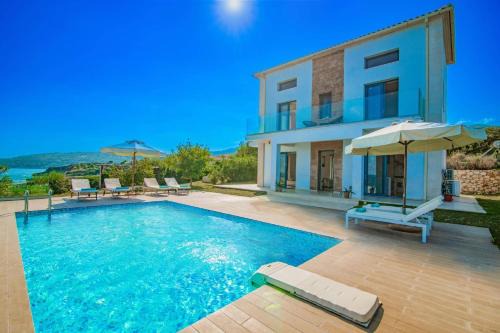 Villa Dejavu Vrahos by Villa Plus