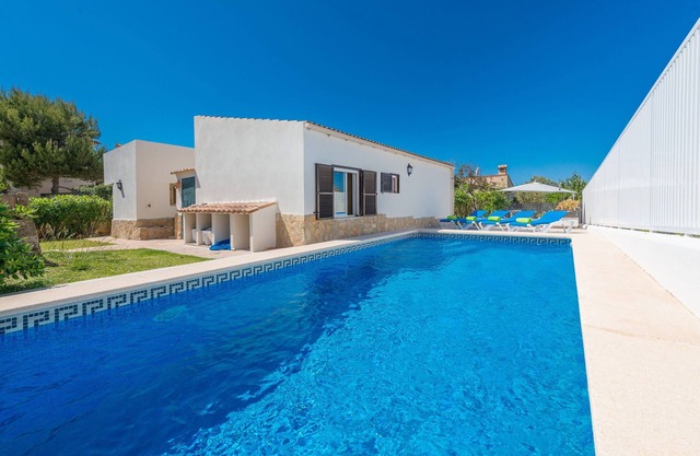 VILLA DIVINA - Villa with private pool in Betlem. Free WiFi