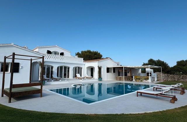 Villa "Estrella Sant Lluis" with private pool, private garden, and Wi-Fi