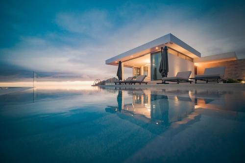 Villa Finya Meerblick Luxury Villa 420 sqm