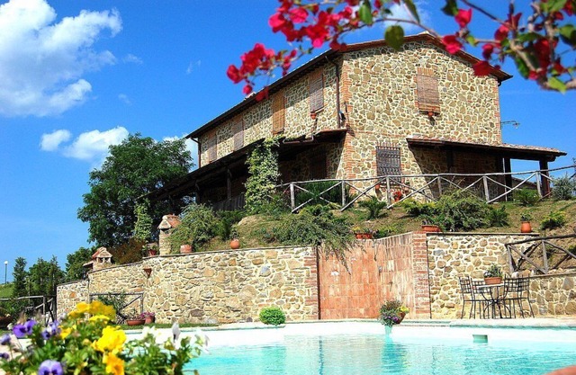 Villa Gervasa: A characteristic and welcoming three-story villa situated in a quiet location, a few minutes from the town center, with Free WI-FI.