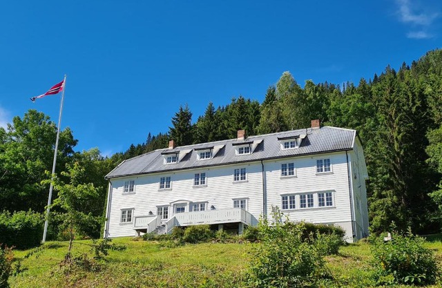 VILLA HASSELBAKKEN
