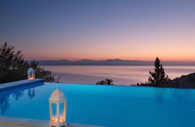 Villa Heleni - Three Bedroom Villa, Sleeps 6