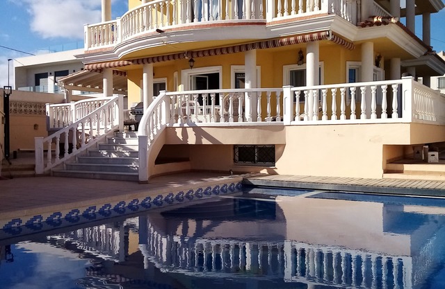 Villa in Calabardina 600 m from the sea and small shops