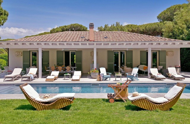 Villa in Marina Di Bibbona with 4 bedrooms sleeps 8