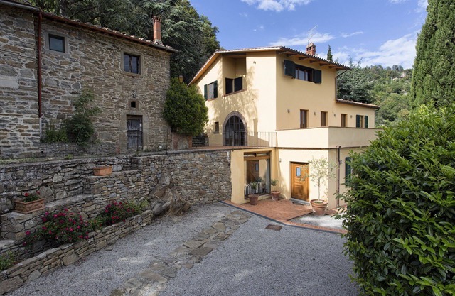 Villa in Torreone with 4 bedrooms sleeps 10