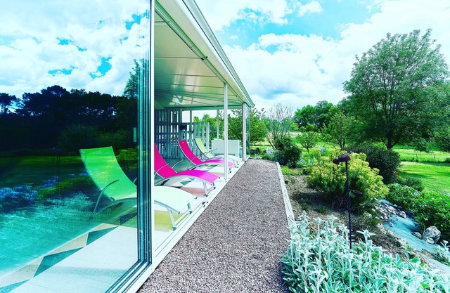 VILLA, INDOOR POOL, NEAR SAINT-ÉMILION/BORDEAUX, IDEAL FOR FAMILY.