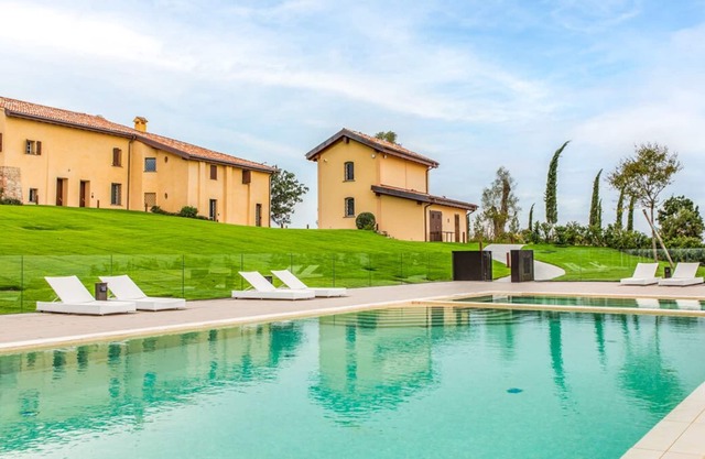 Villa Assunta - Five Bedroom Villa, Sleeps 10