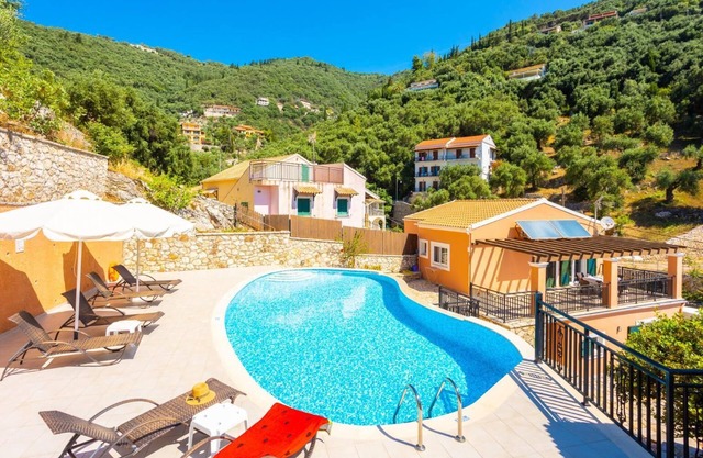 Villa Konstantinos - Three Bedroom Villa, Sleeps 8