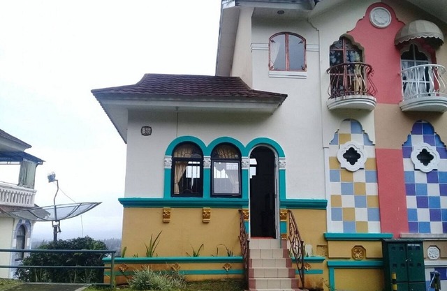 Villa Kota Bunga Vinca