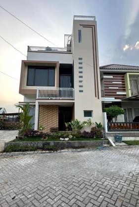 Villa makota kota batu