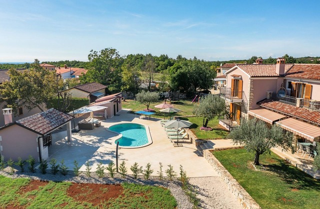 Villa Marijanin Vrt with Pool in Tinjan, Istria