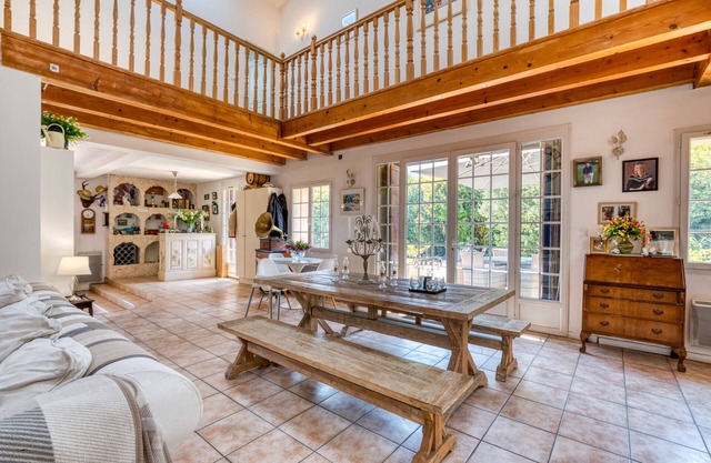 Villa 'Moun Mas' with Private Pool, Wi-Fi and Air Conditioning