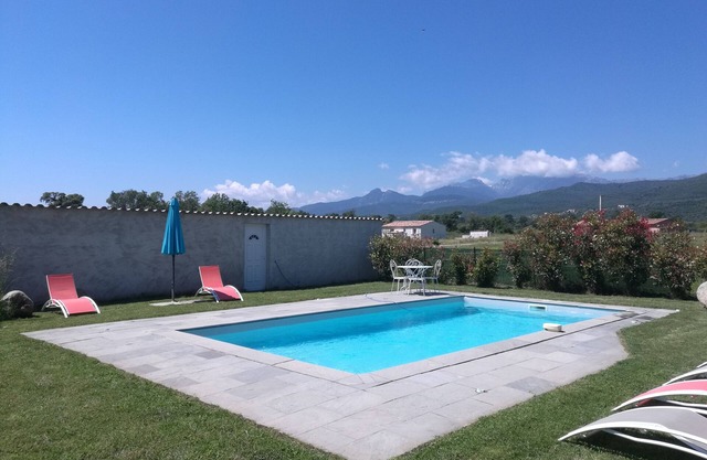 Villa of 70m² with private pool 8X4 fenced fully equipped