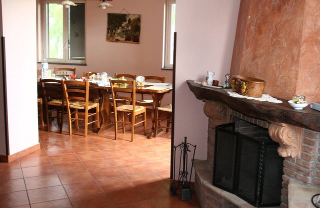 VILLA ON THE ROAD TO ETNA WITH INDOOR HEATED POOL