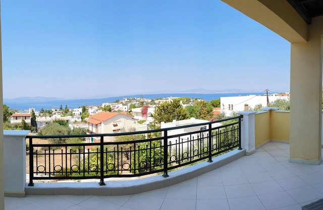 Villa Palli - Βίλα με θέα θάλασσα και μεγάλο μπαλκόνι