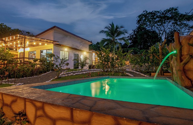 VILLA PALMERA, A/C GATED & POOL