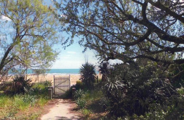 Villa Picchetti Fronte Mare