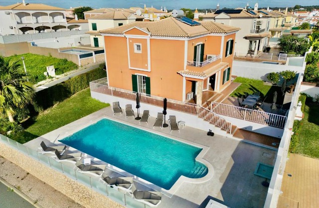 Villa Rosa - with private pool