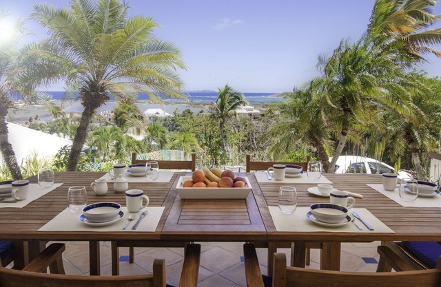 Villa Saphir, 3 bedrooms, private pool and beautiful view!