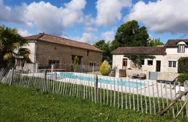 "Villa spacieuse à Sigoulès avec piscine privée"