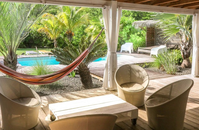 Villa TIKI REVA with private pool and garden #Louisiana Park St-François ⭐