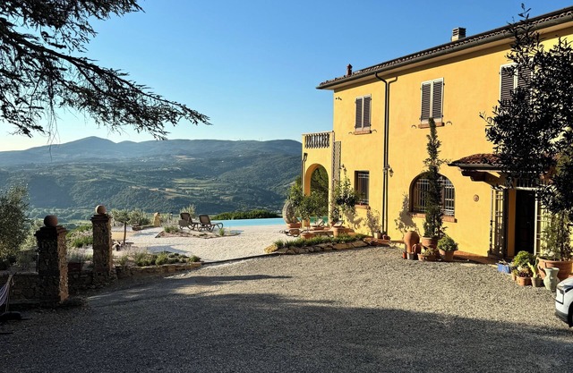 Villa Tramontalba - luxury villa, private infinity pool, spectacular panorama