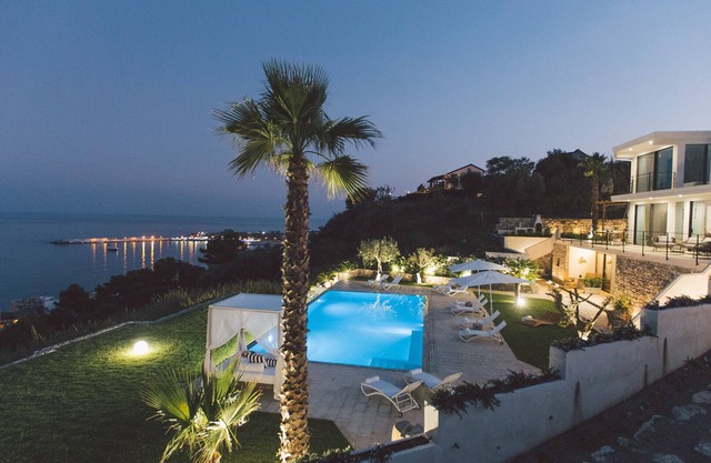 Villa Triscele 10, Emma Villas