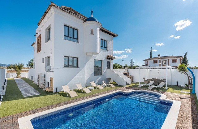 Villa "Valeria" with Mountain View, Private Pool & Wi-Fi