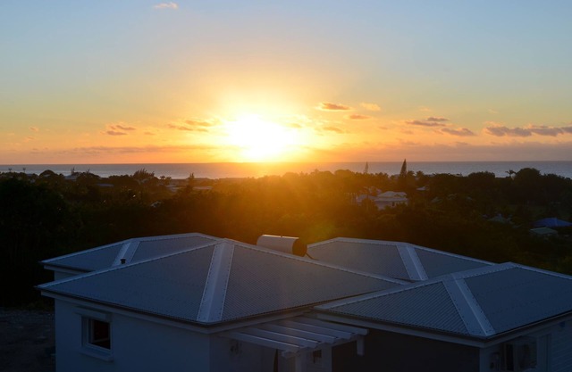 Villa 'Vanillier' beautiful sea-view pool all with charm and privacy