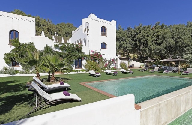 Villa with infinity pool