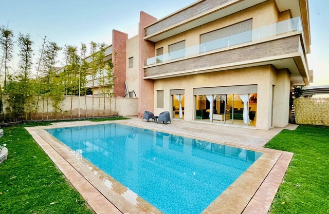 Villa with pool 10 min from gueliz
