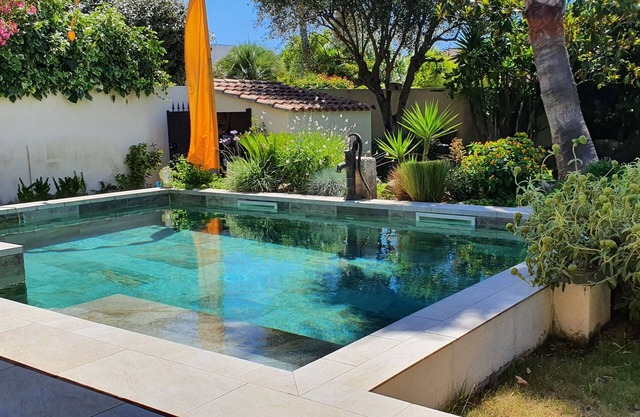 Villa with private pool Lattes center