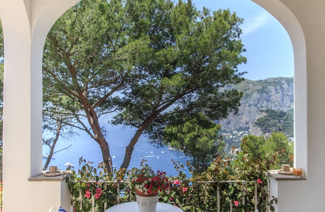 Villa with wonderful panoramic sea view with private pool