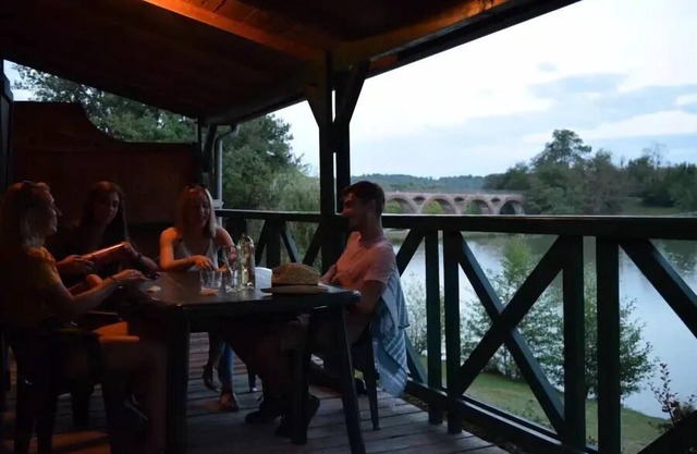 Village Vacances Camping Du Lac * - Chalet 6 people