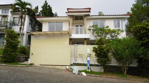 Villas Dalia Puncak N2-22