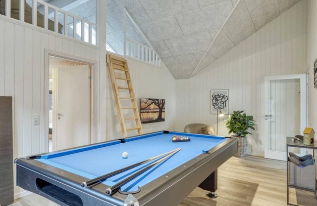 VillaVilla #766 - Trams am See, Deutschland