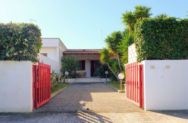 Villetta Torre Dell'Orso 2 bathrooms 2 kitchens WiFi m199